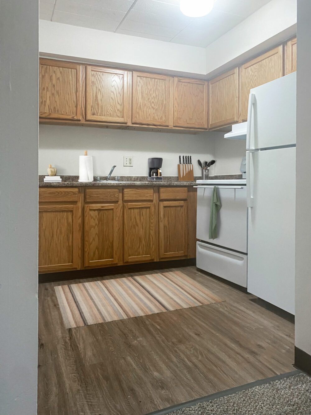 Hilltop Parkview Manor Kitchen